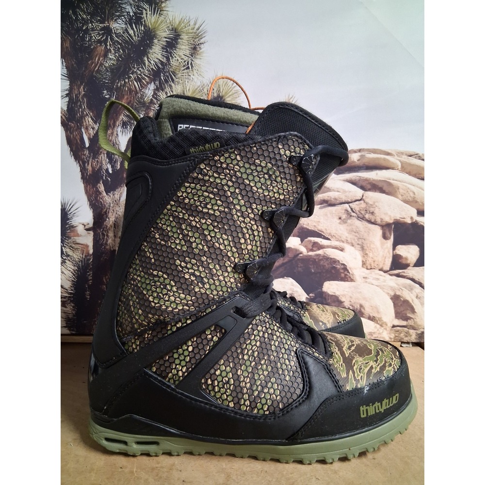 ThirtyTwo TM-Two Snowboard Boots Mens 10 Camo Honeycomb Heat Moldable Liners